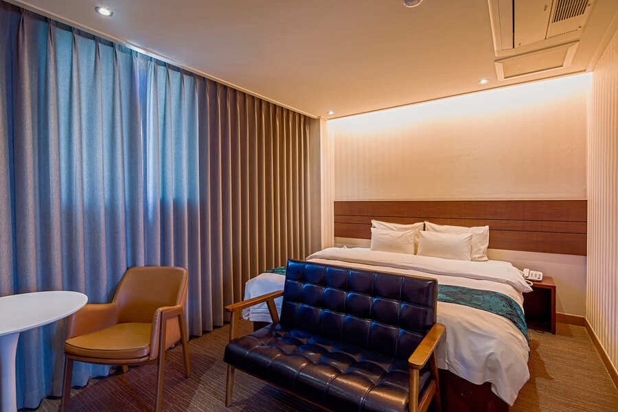 Deluxe Double Room beds